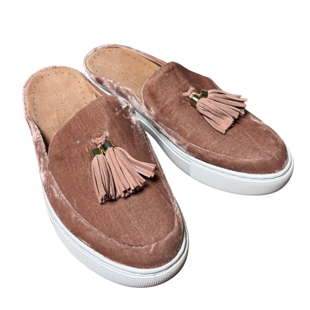 Gentle Souls by Kenneth Cole Women 7 Pink Rory Velvet Tassel Mule Sneaker Flat